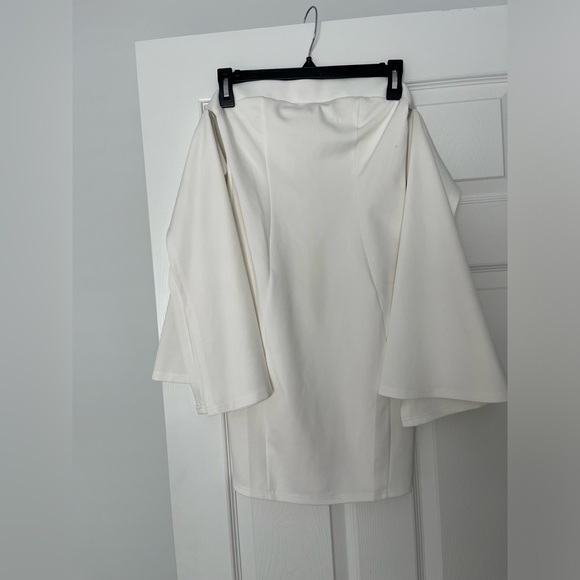 Joyfunear Off Shoulder Split Sleeve Bodycon Dress - Picture 3 of 5